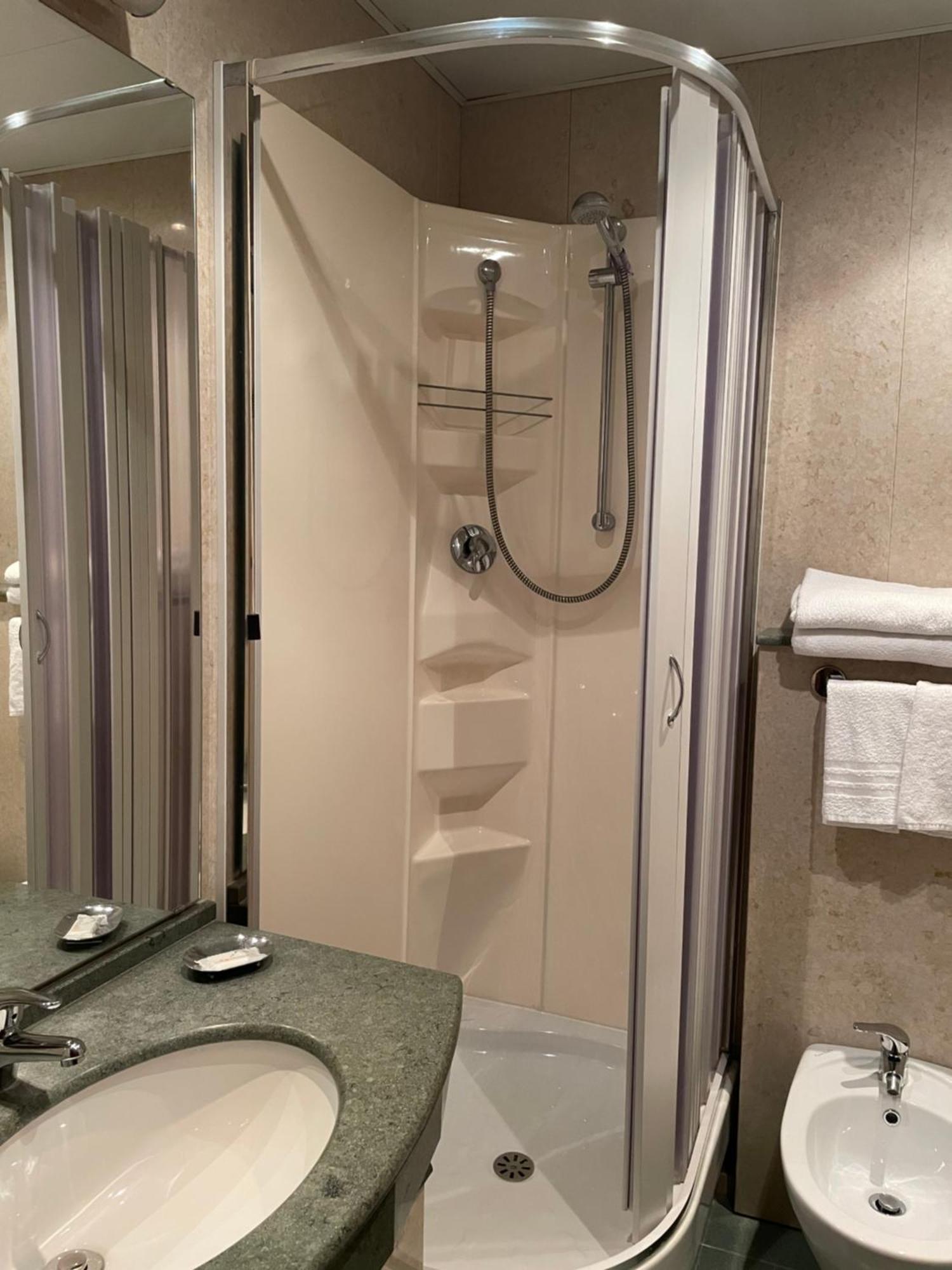 Hotel Mondial Rapallo Pokoj fotografie