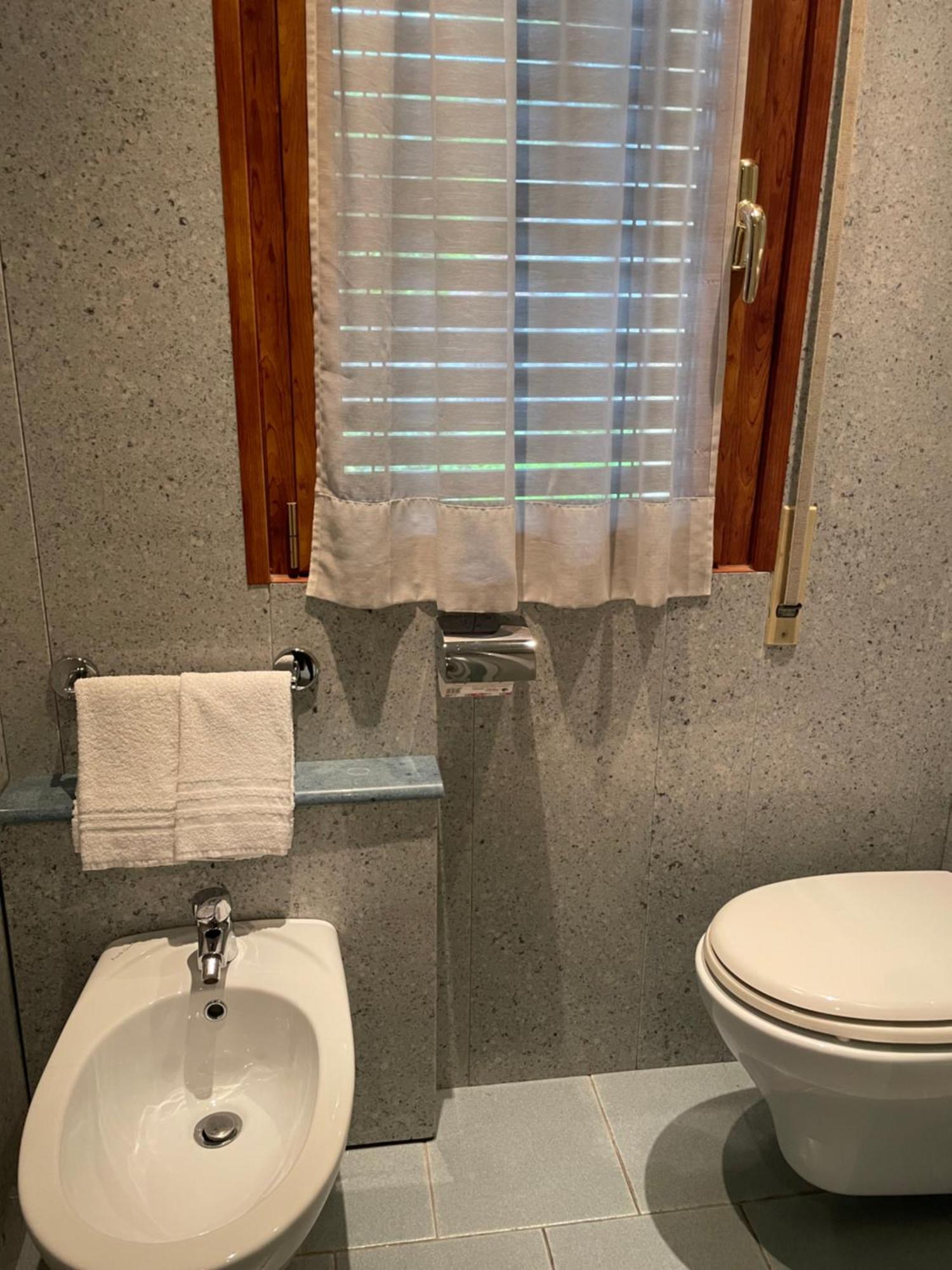 Hotel Mondial Rapallo Pokoj fotografie